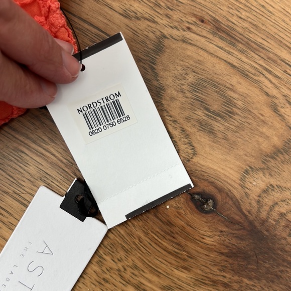 NWT Astr Lace Dress - Picture 4 of 12